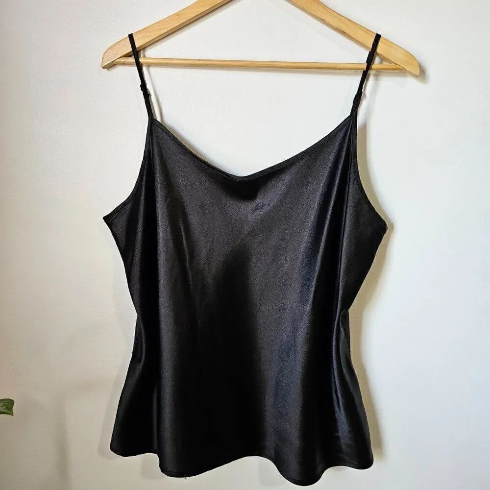 EUC LIKE NEW APT 9 BLACK SATIN FEEL V NECK TANK TOP SLIP TOP SIZE XL